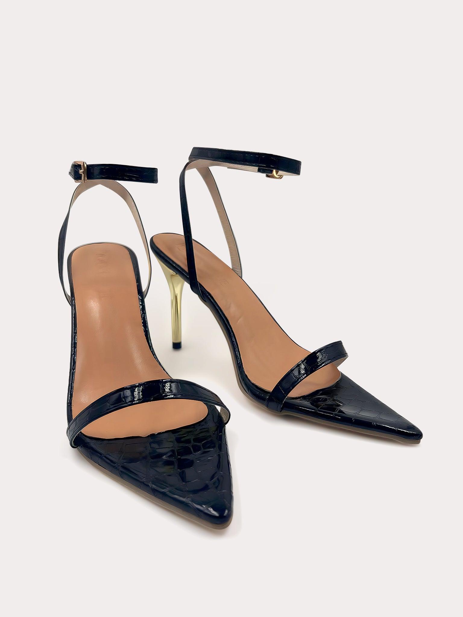 Kourtney - Black pump with golden stiletto heel - IQUONIQUE