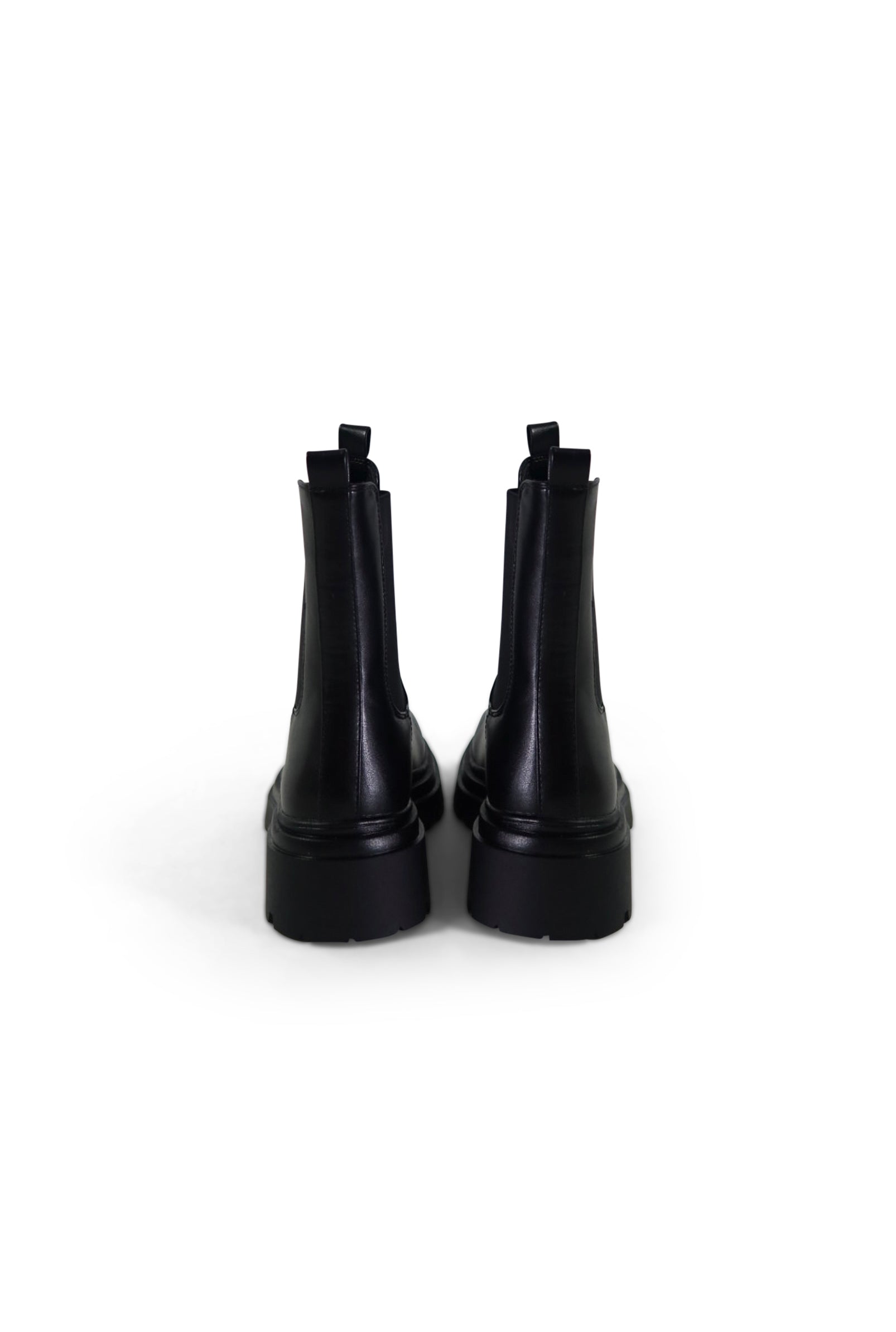 Chloe - Black chelsea boot with elastic band