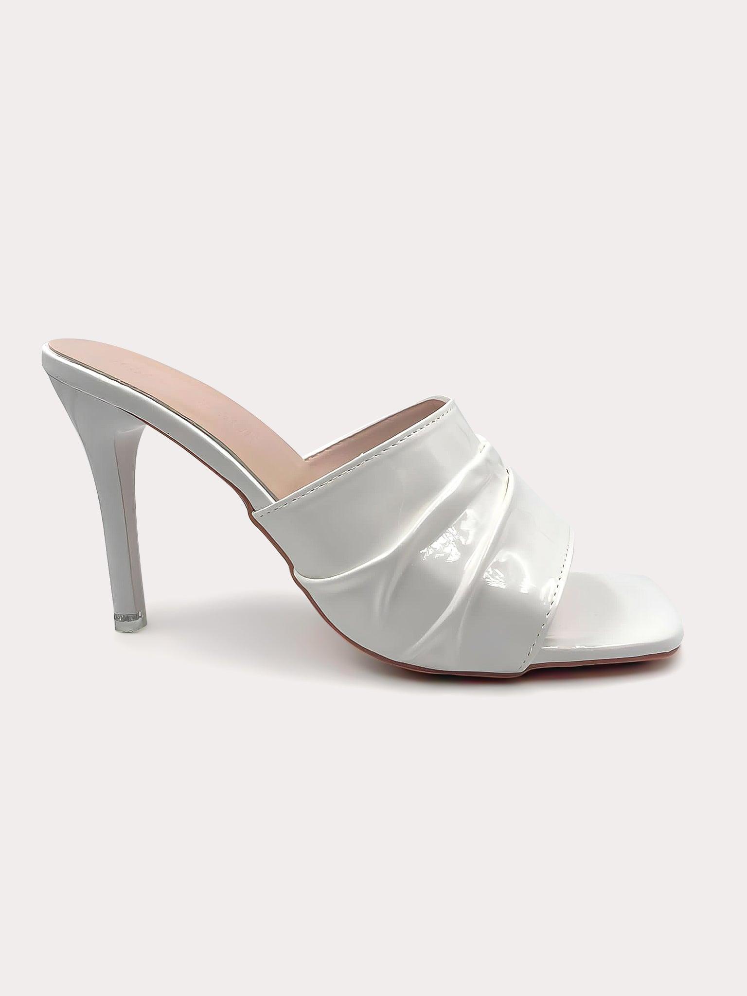 Ava - White patent leather sandal with folds - IQUONIQUE