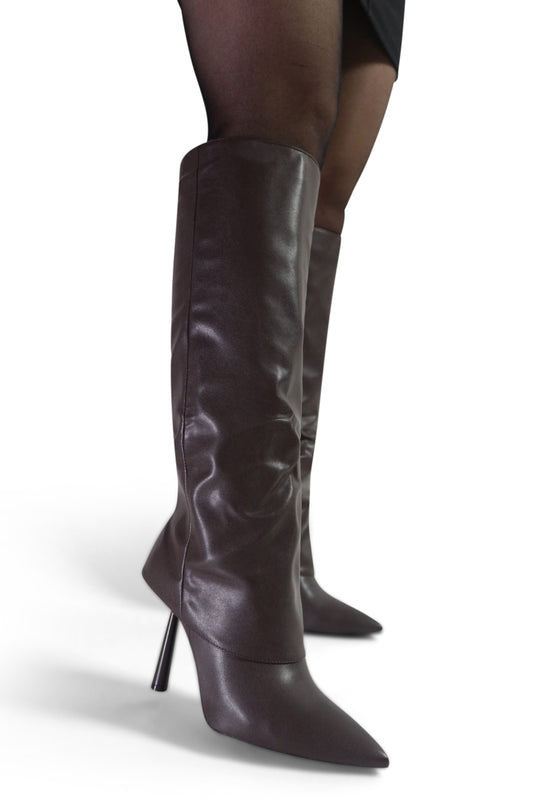 Megan - Brown boot with geometric heel